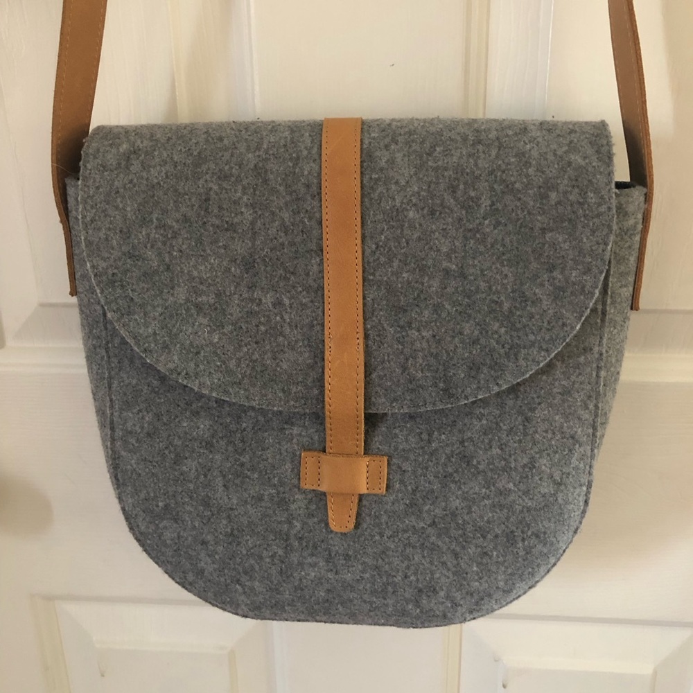 HEARTH & HAND with Magnolia Gray Felted Textile & Tan Leather Crossbody
